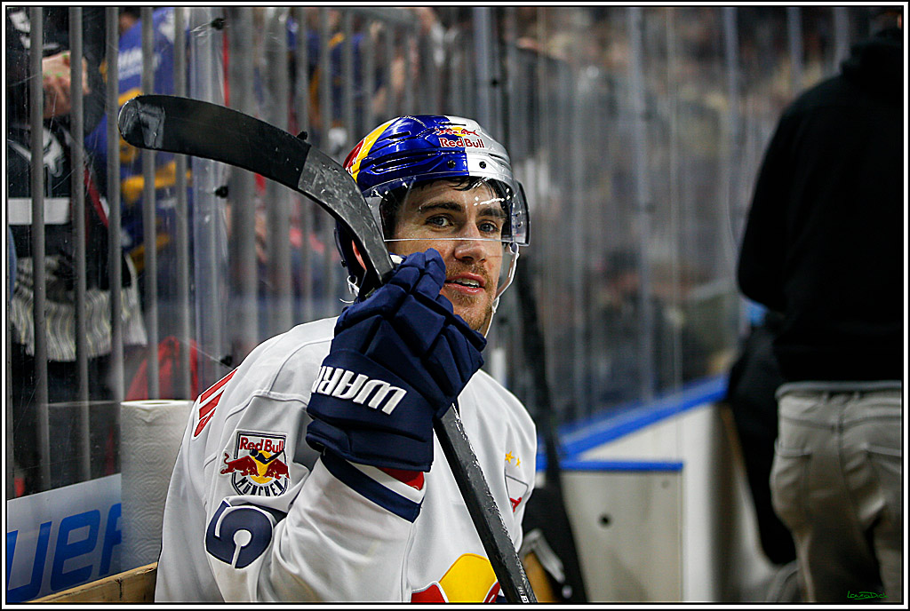 PENNY DEL; Koelner Haie- Red BUll Muenchen; Koeln, 08.11.2022